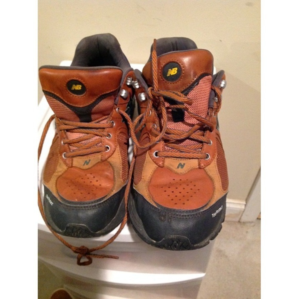 New Balance Brown Hiking Shoes Size 11.5